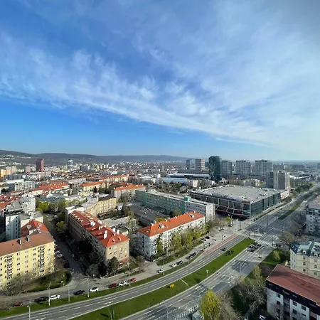 With Panoramic View By The Hockey Arena Apartment Bratislava
